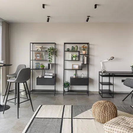 Az Premium Suite- 106 *