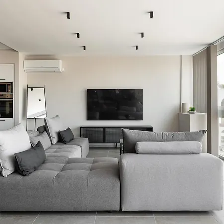 Az Premium Suite- 106 * Salonicco